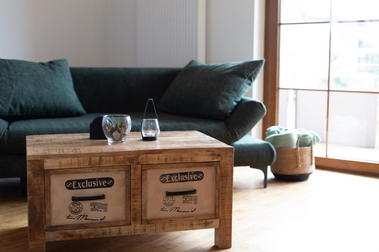 Haus Martina Im Herzen Der Rhoen - 3 Einzelbuchbare Moderne Fuer 2-8 Personen, Terrasse, Balkon, Garten, Und E-bike Keller, Lounge, Freies Wlan, Familienfreundlich Apartment Poppenhausen
