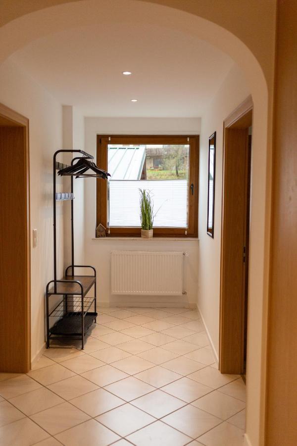 Haus Martina Im Herzen Der Rhoen - 3 Einzelbuchbare Moderne Fuer 2-8 Personen, Terrasse, Balkon, Garten, Und E-bike Keller, Lounge, Freies Wlan, Familienfreundlich * Poppenhausen