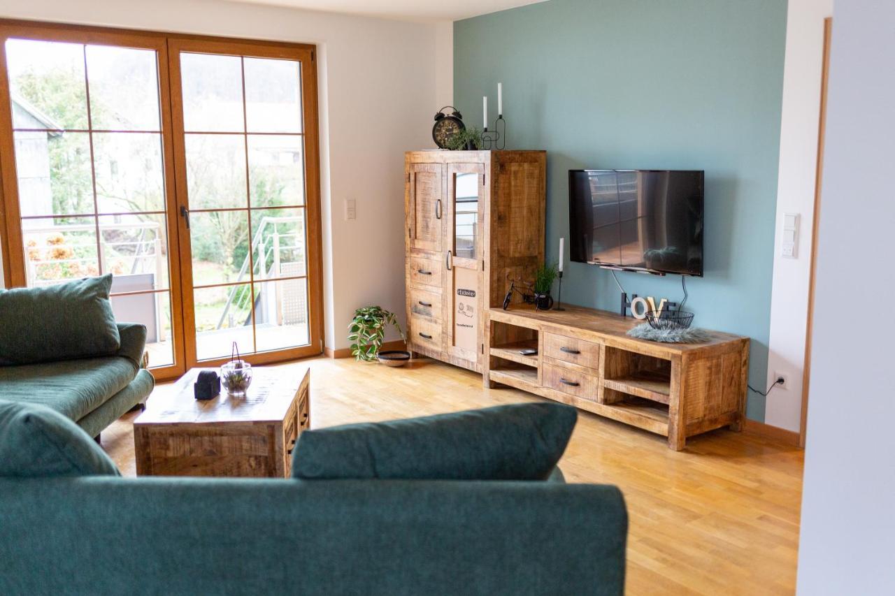 Haus Martina Im Herzen Der Rhoen - 3 Einzelbuchbare Moderne Fuer 2-8 Personen, Terrasse, Balkon, Garten, Und E-bike Keller, Lounge, Freies Wlan, Familienfreundlich Apartment Poppenhausen